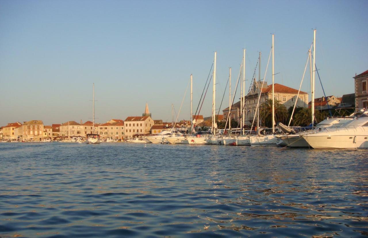 Villa Authentico Deluxe Stari Grad Stari Grad  Esterno foto